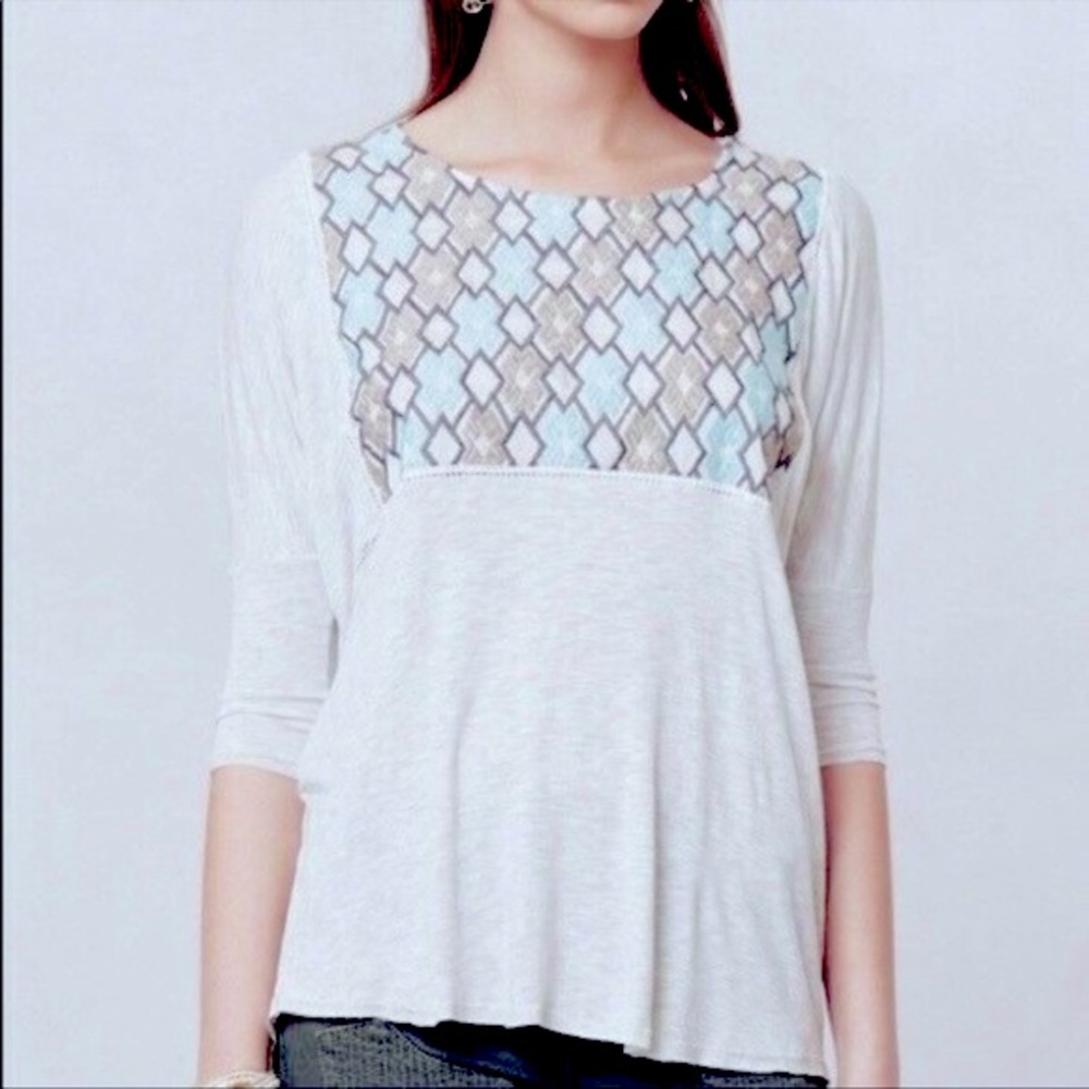Anthropologie Dolan Quaintrelle Pale Gray Embroidered‎ Tunic Top XS